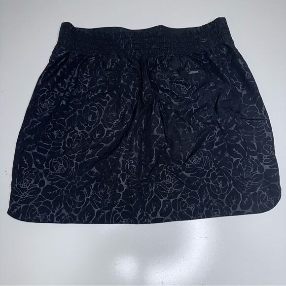 Orvis Black‎-Gray Graphic Design Skirt Performance Shorts (Skort) in Size Small - Picture 4 of 6